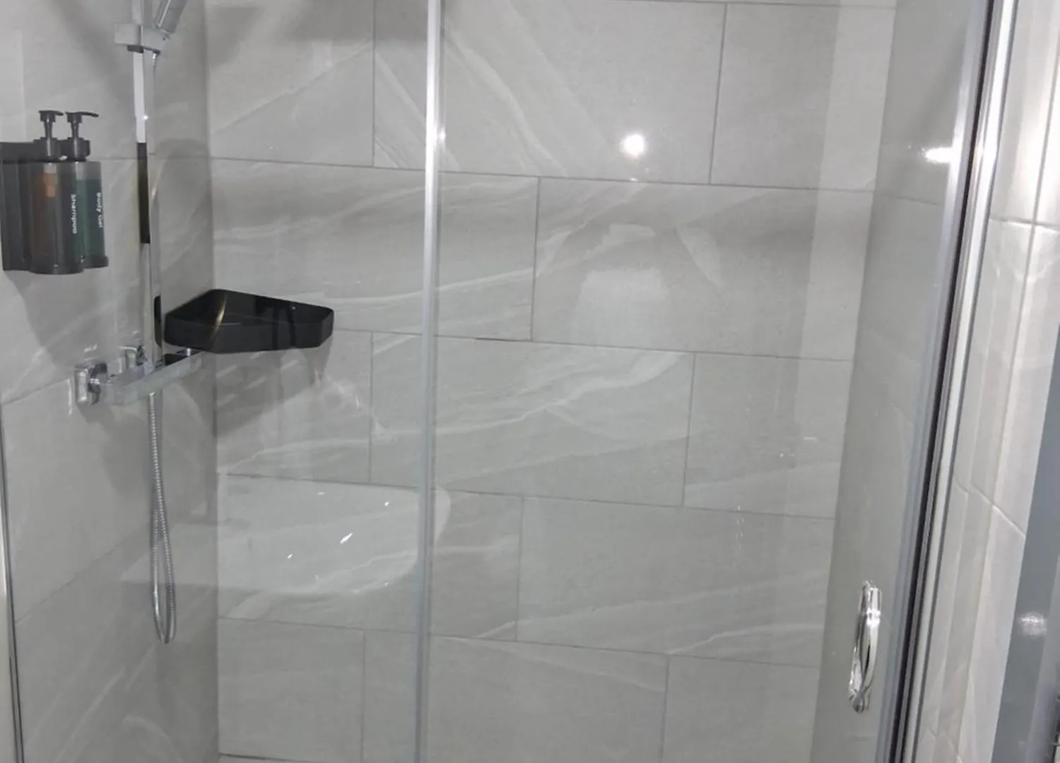 Premium Serviced Accommodation Rooms Nottingham - All With Ensuites 招待所