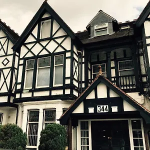 3* Hotel The Tudor House