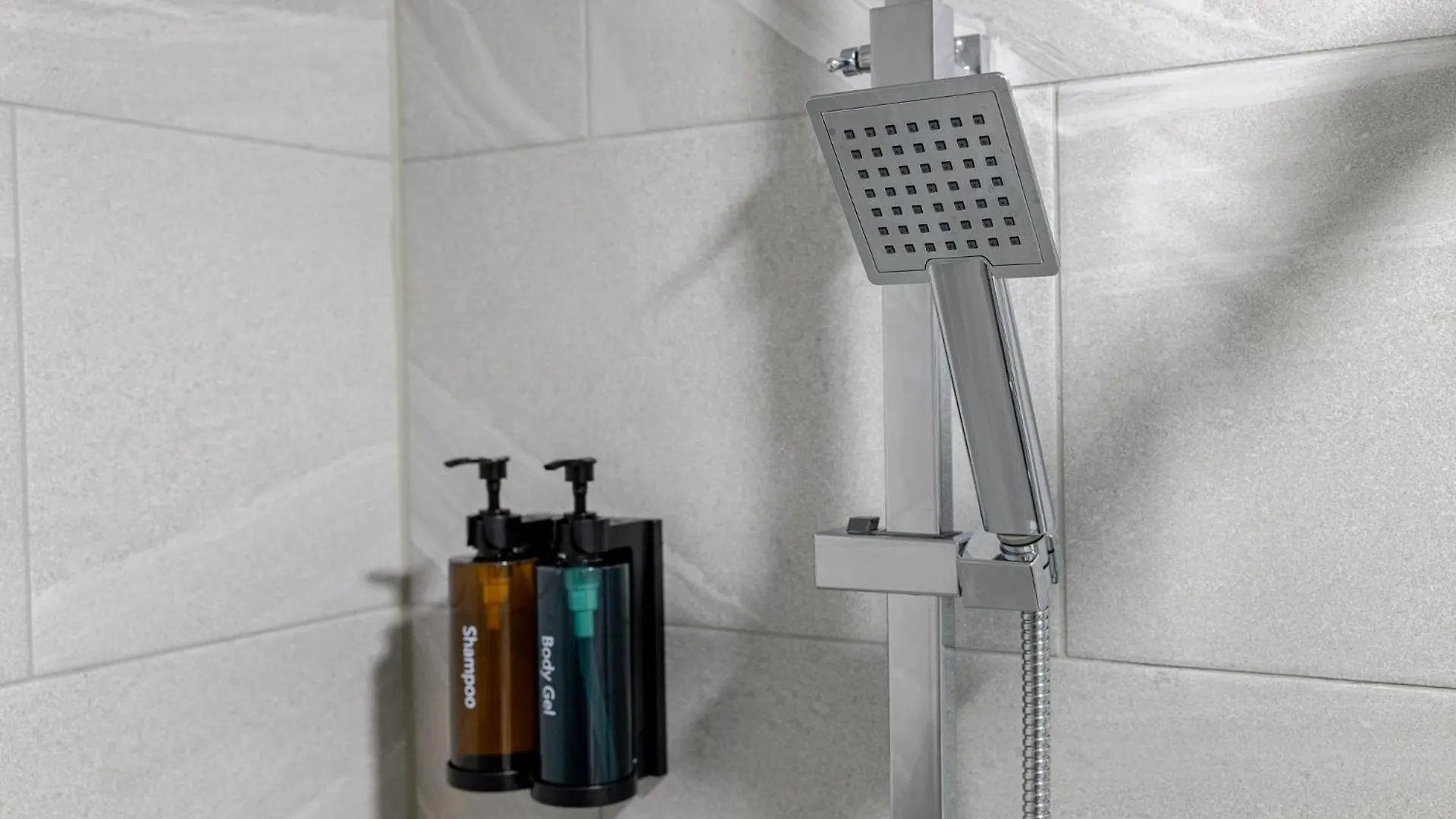 Premium Serviced Accommodation Rooms Nottingham - All With Ensuites Guest house