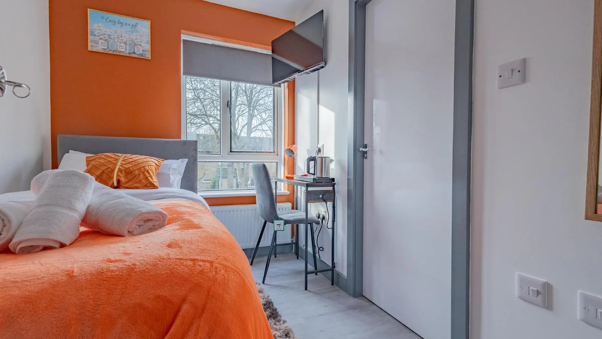 Premium Serviced Accommodation Rooms Nottingham - All With Ensuites